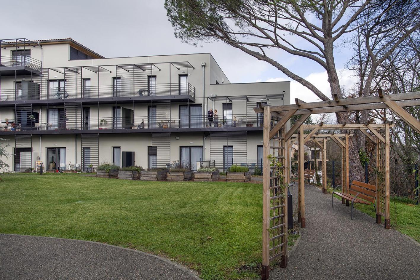 Aparthotel Domitys L'Amarante Cahors Zewnętrze zdjęcie