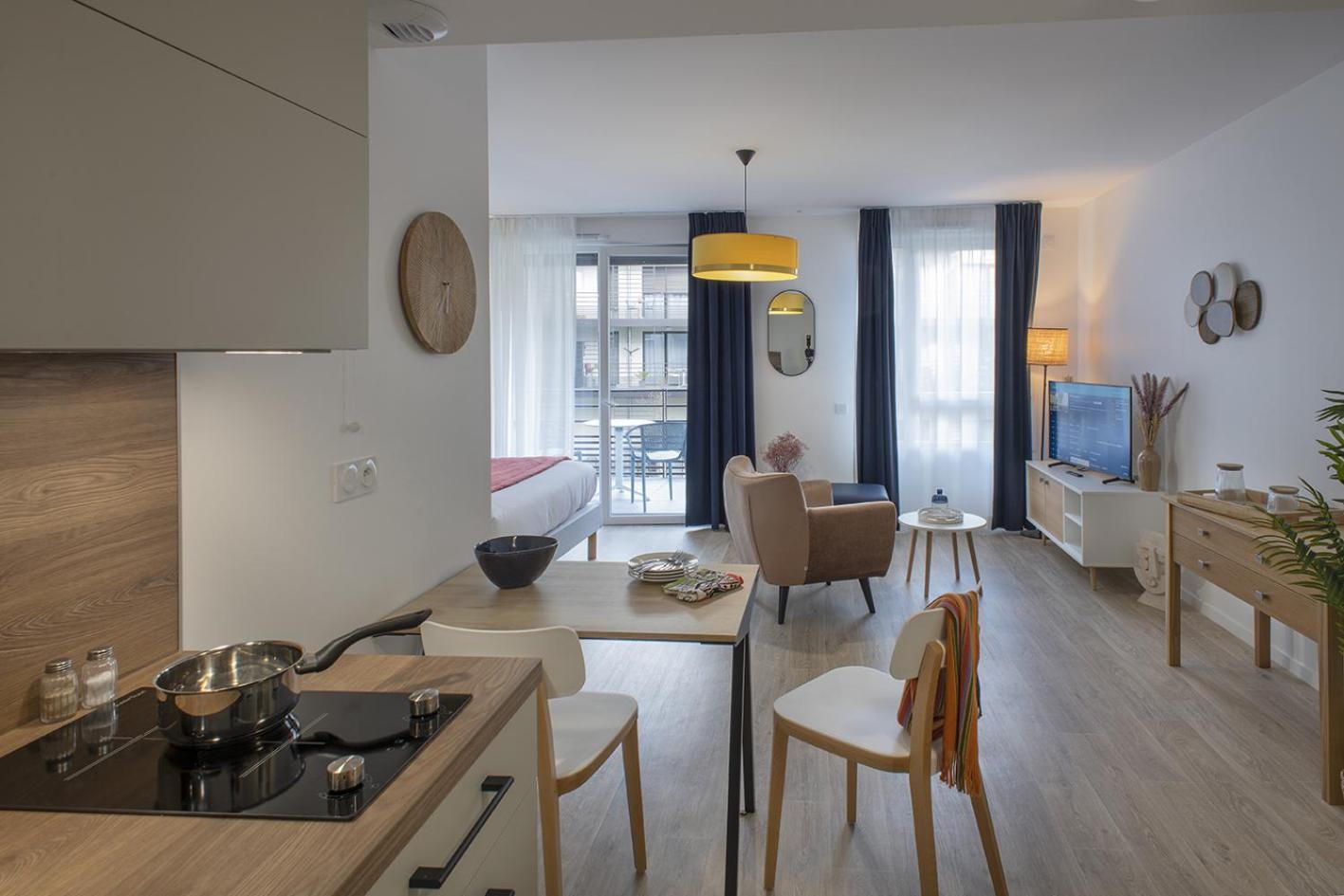 Aparthotel Domitys L'Amarante Cahors Zewnętrze zdjęcie